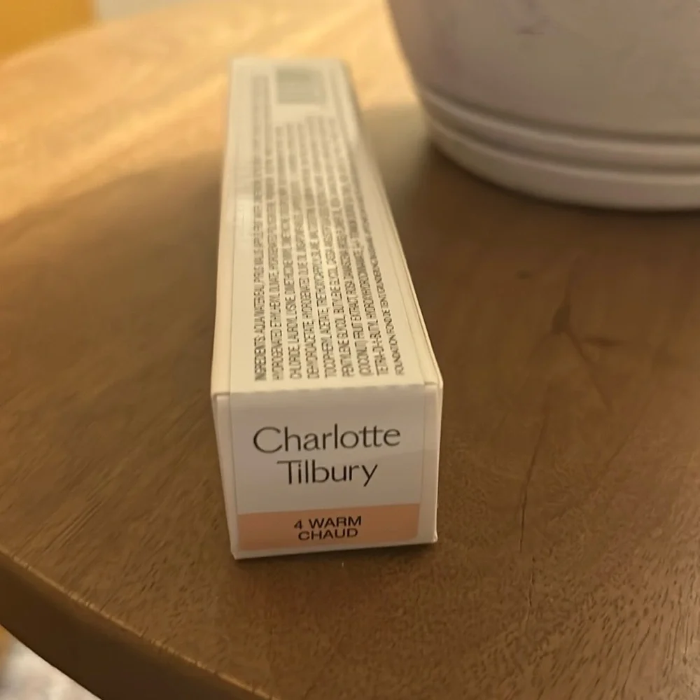 CHARLOTTE TILBURY B19 BEAUTIFUL SKIN FOUNDATION-4 WARM CHAUD NIB